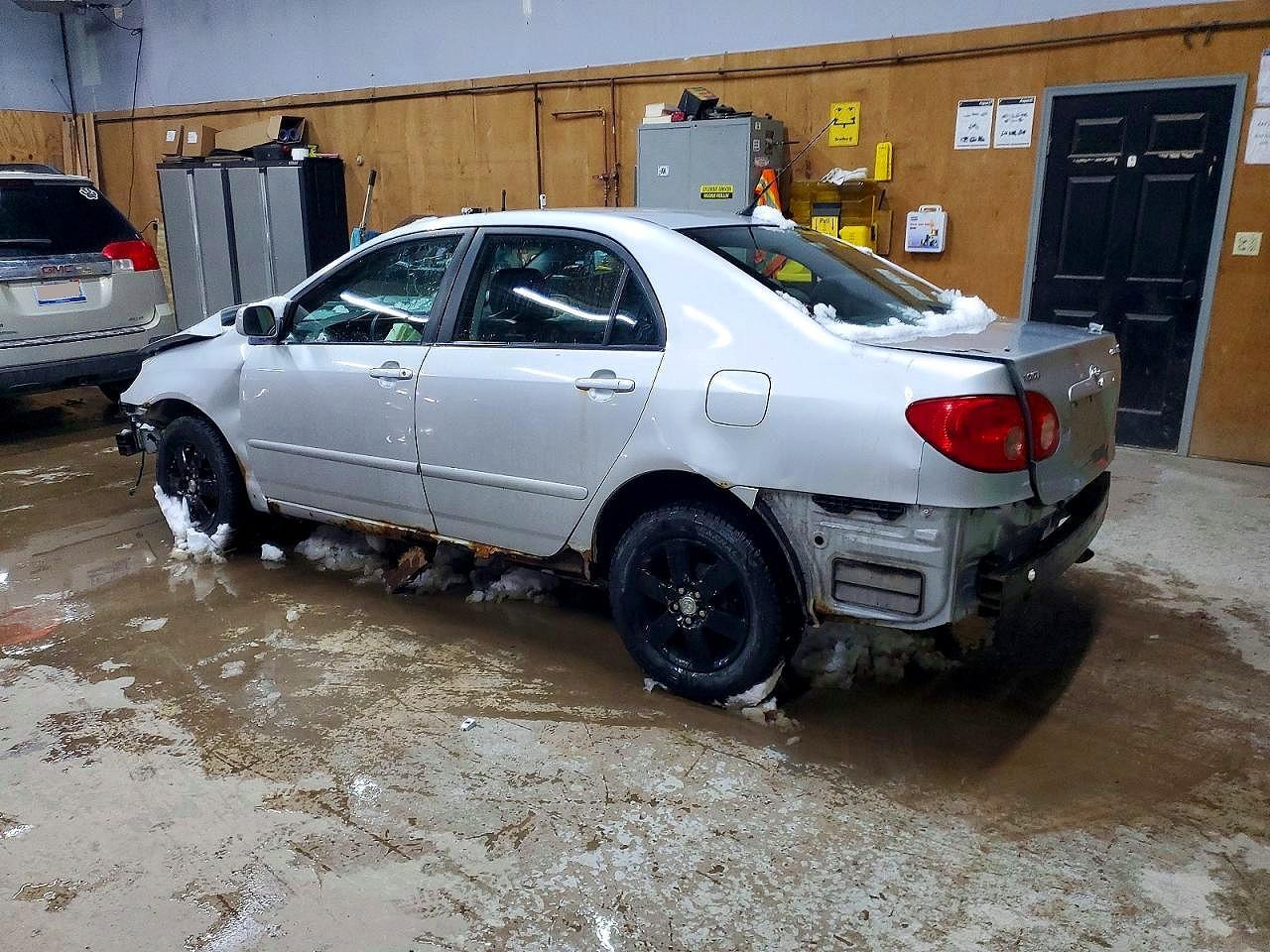 2005 TOYOTA COROLLA