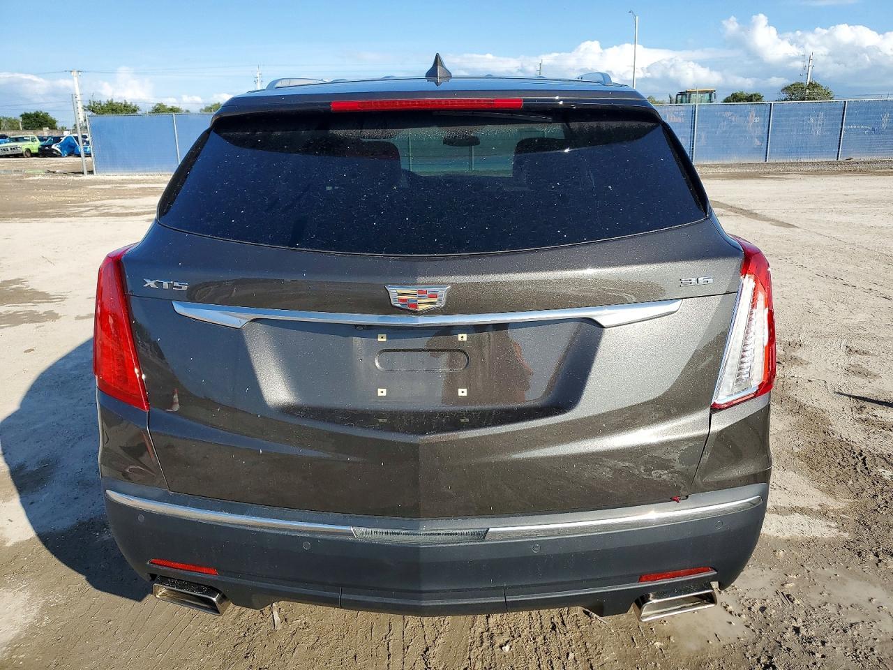 2019 CADILLAC XT5
