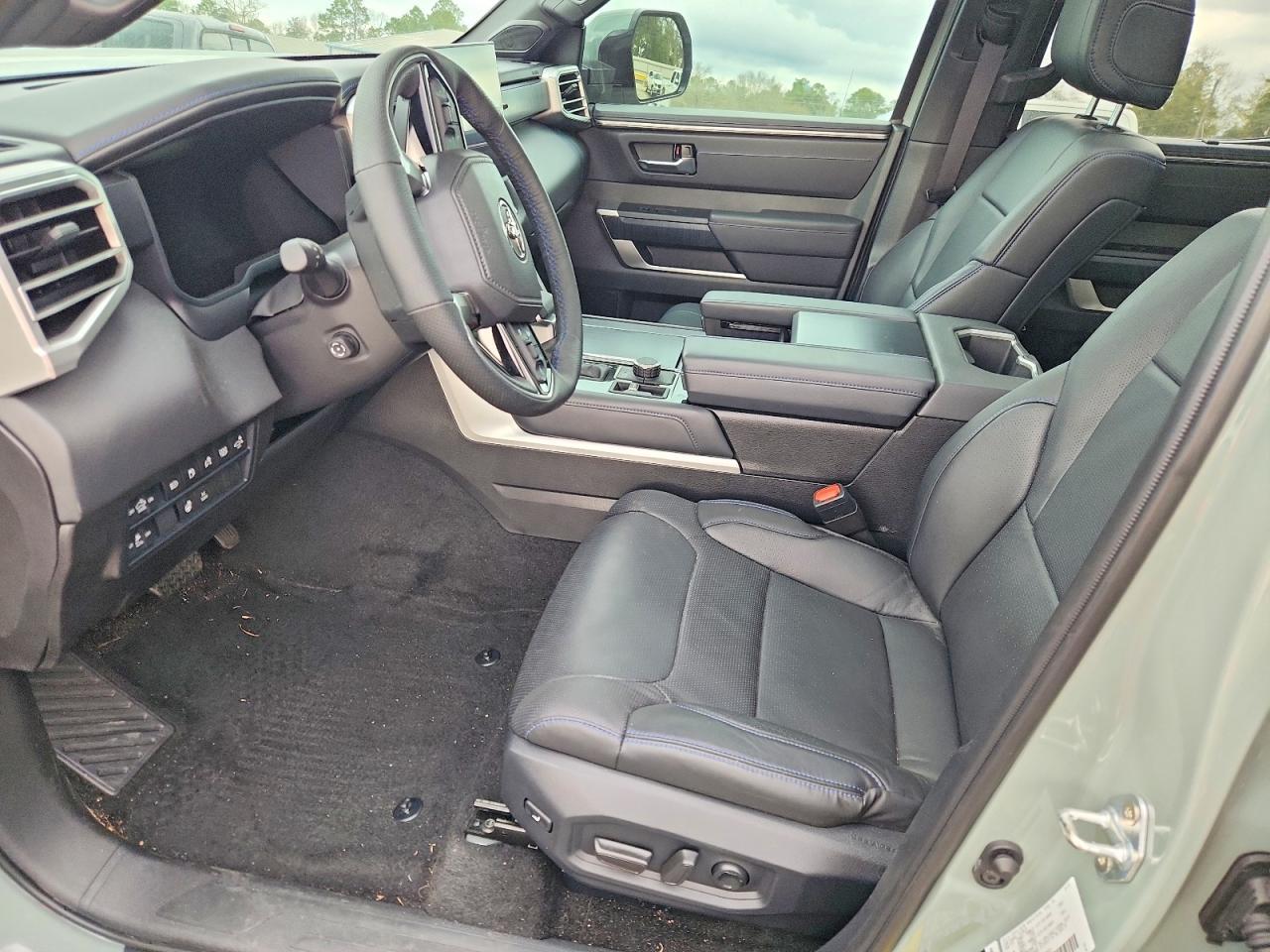 2025 TOYOTA TUNDRA