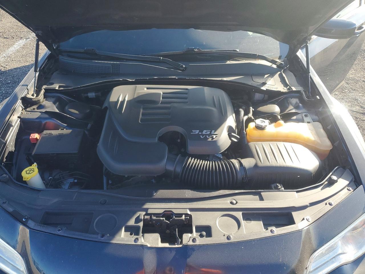 2016 CHRYSLER 300
