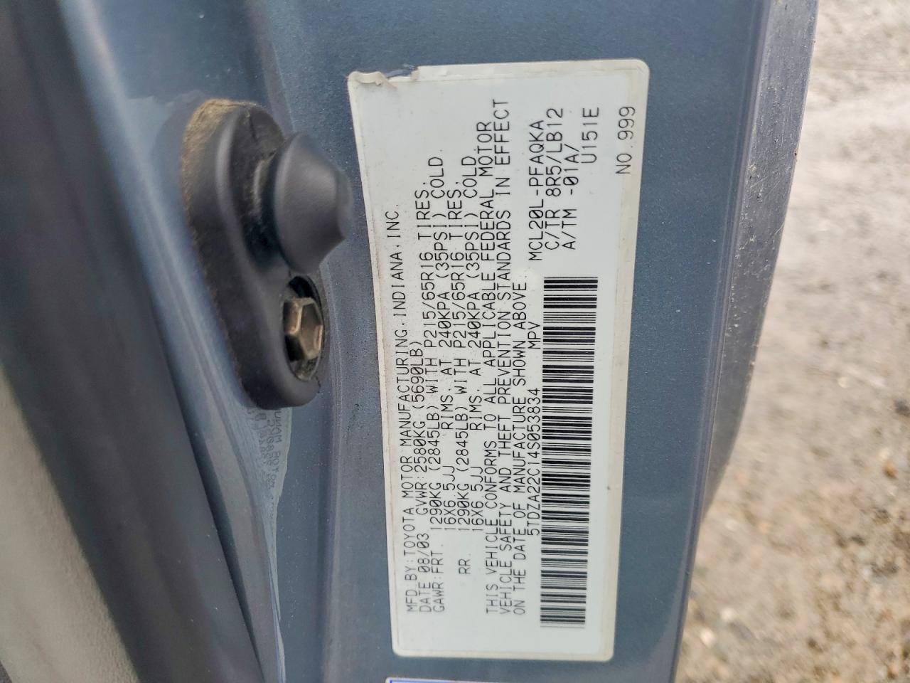 2004 TOYOTA SIENNA