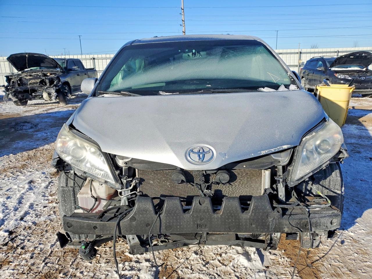 2017 TOYOTA SIENNA