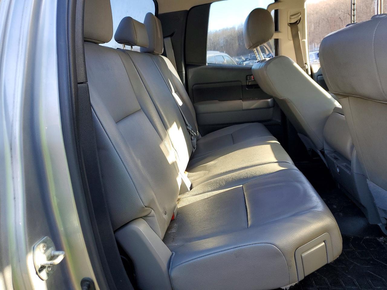 2012 TOYOTA TUNDRA