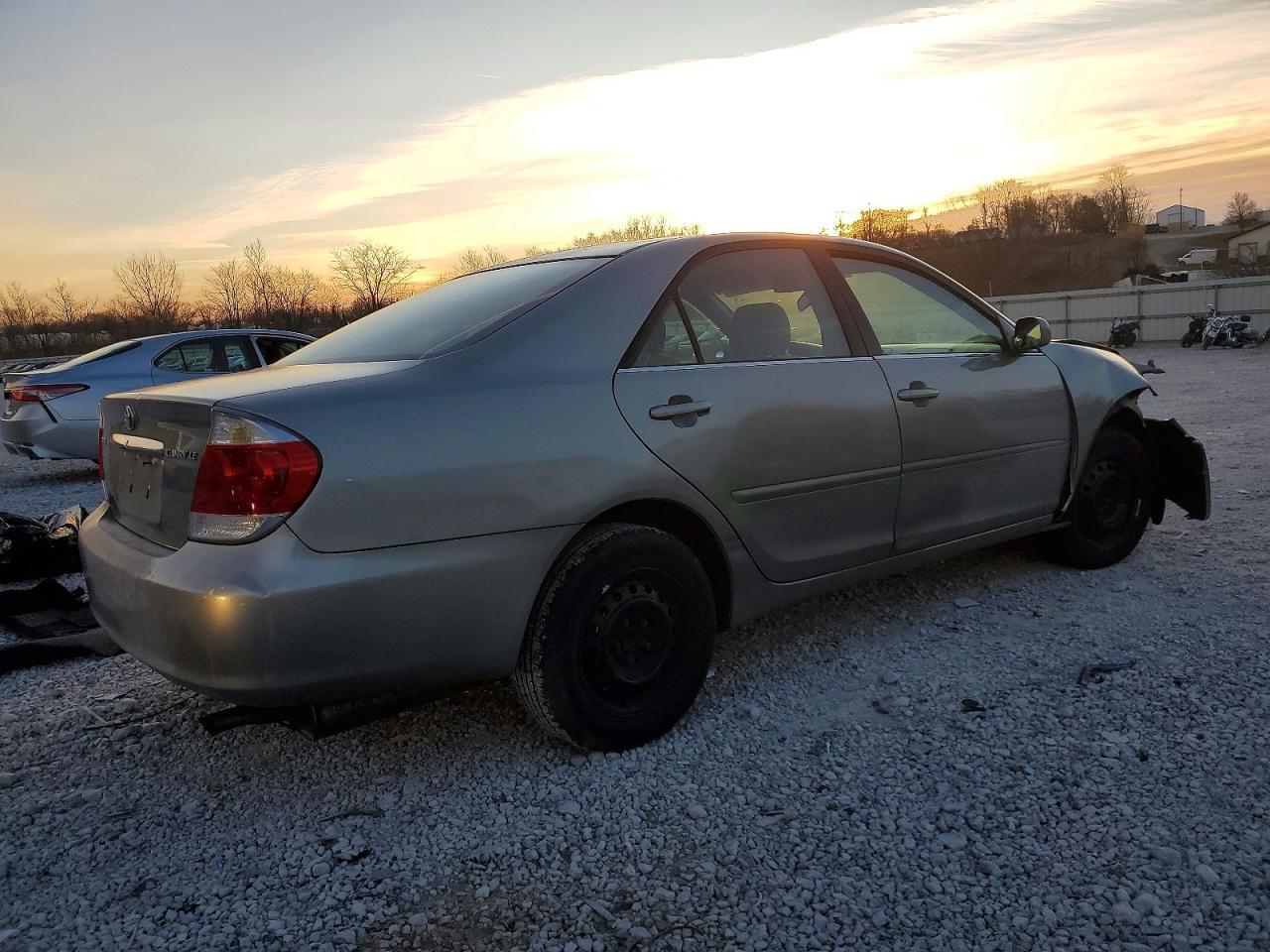 2005 TOYOTA CAMRY