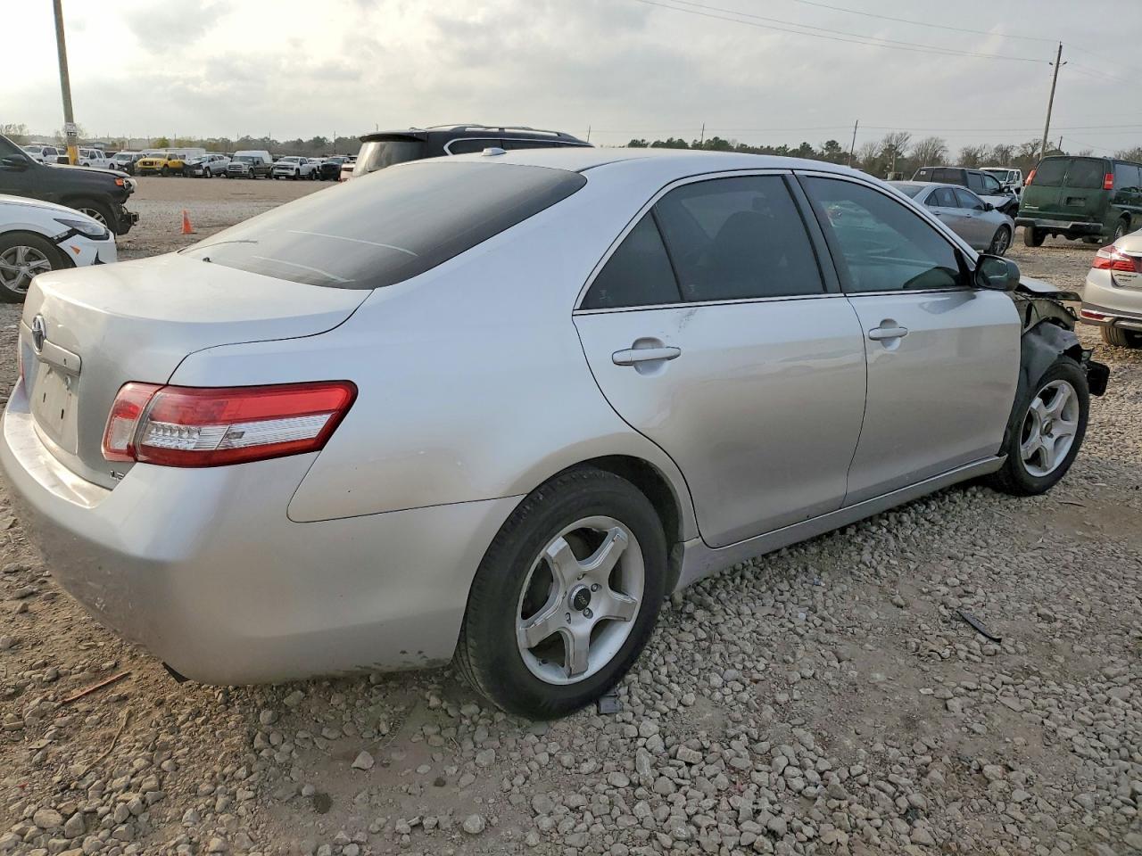 2010 TOYOTA CAMRY