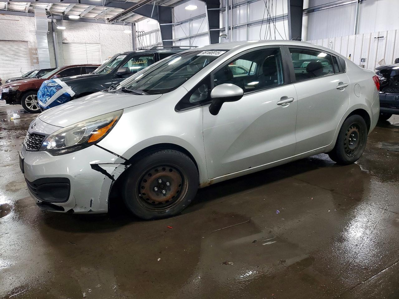 2013 KIA RIO