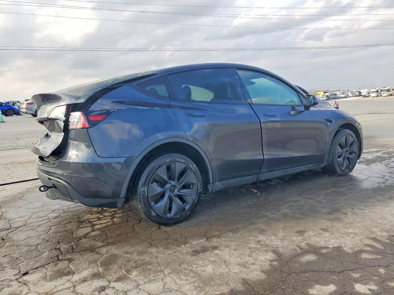 2024 TESLA MODEL Y