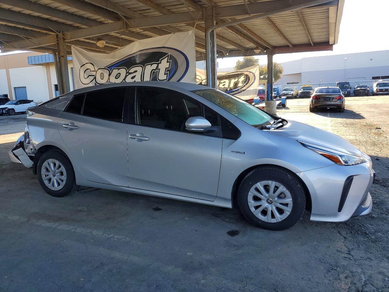 2022 TOYOTA PRIUS