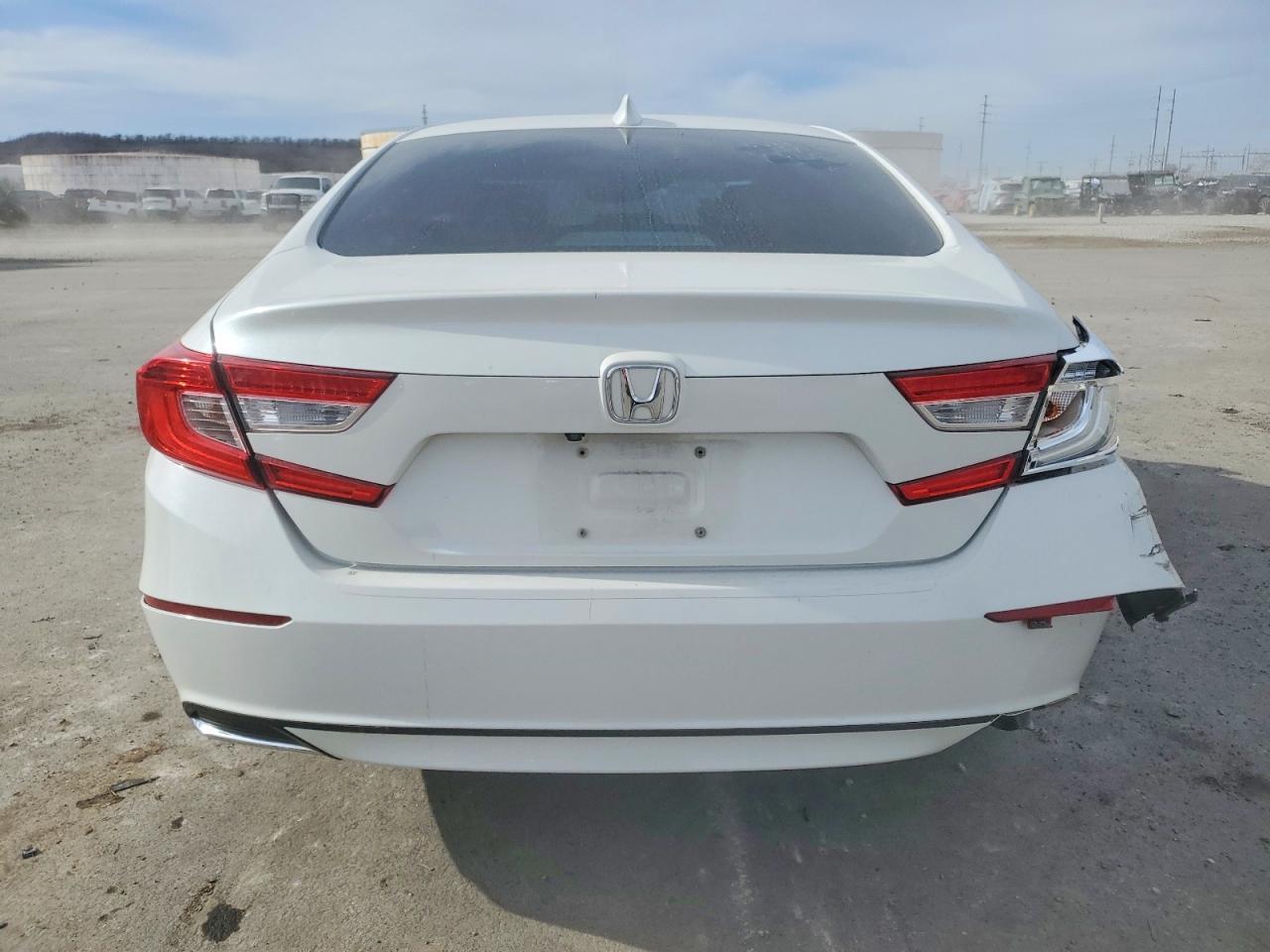 2018 HONDA ACCORD