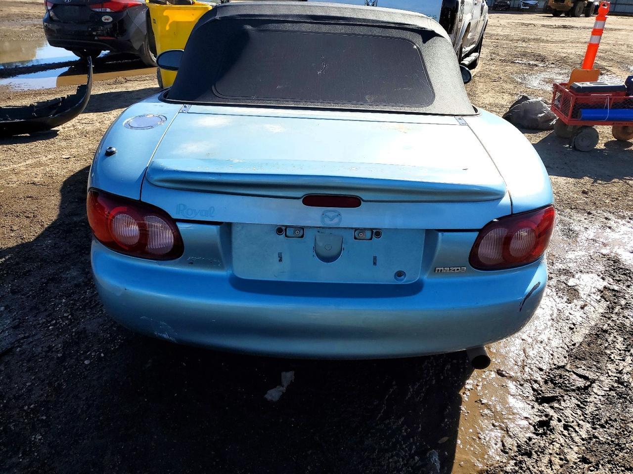 2002 MAZDA MX-5 Miata