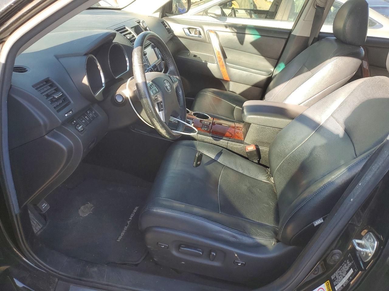 2013 TOYOTA HIGHLANDER