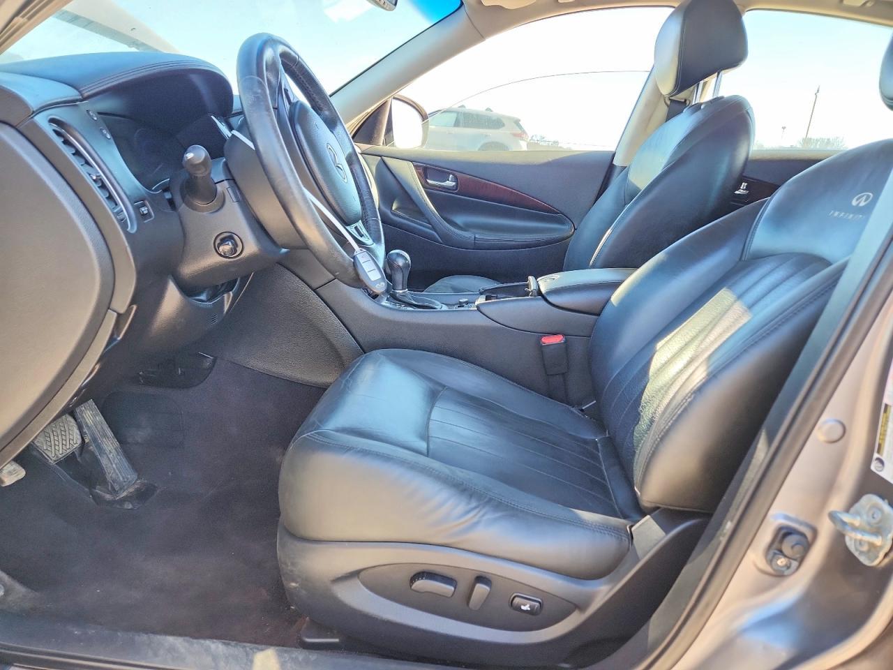 2011 INFINITI EX35
