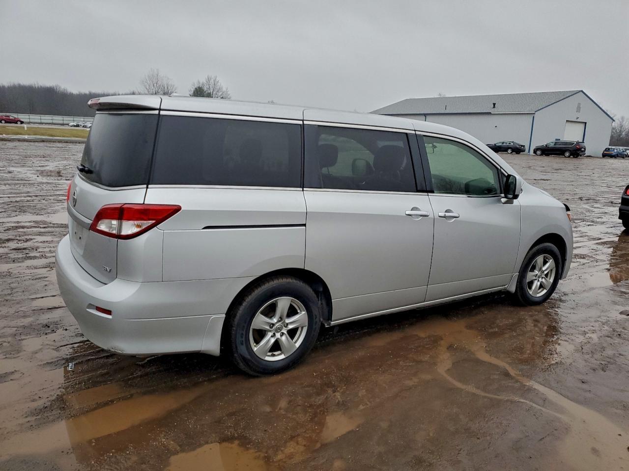 2013 NISSAN Quest