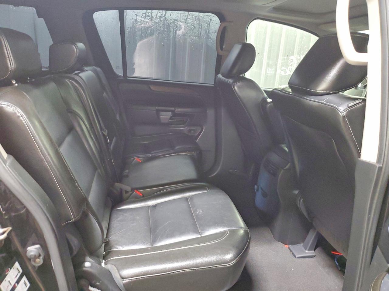 2010 NISSAN Armada