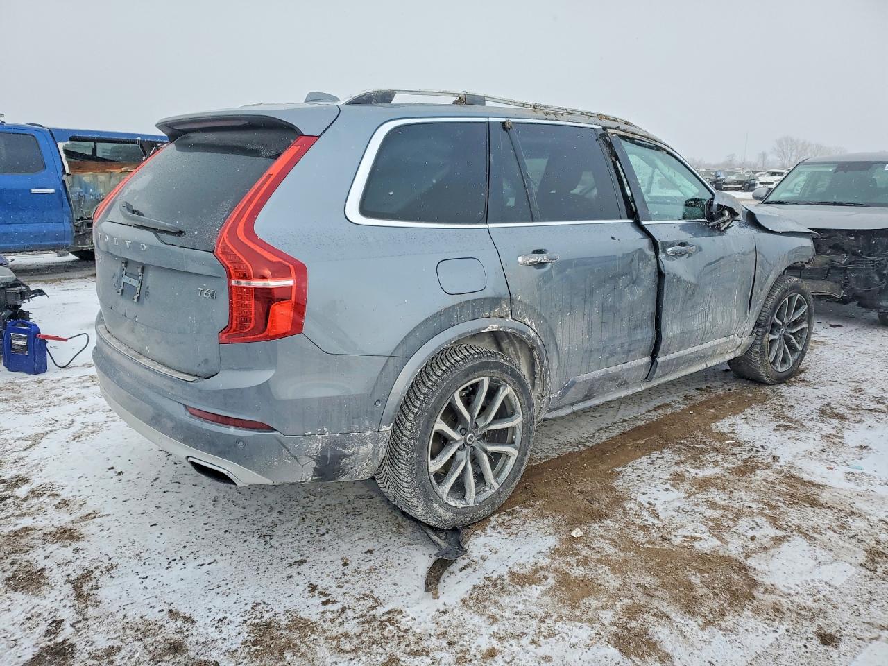 2019 VOLVO XC90