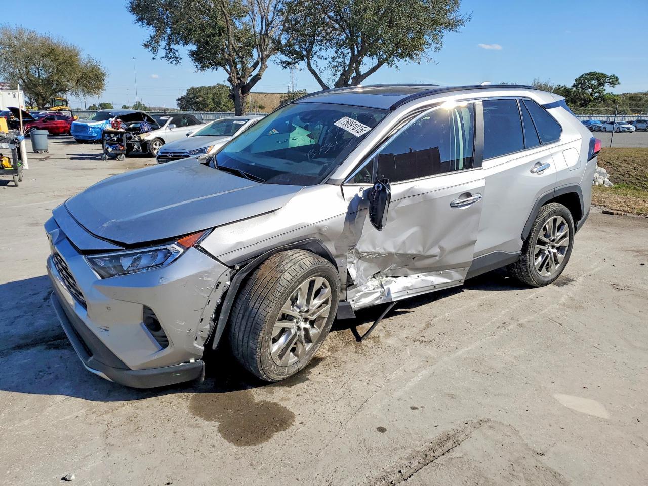2019 TOYOTA RAV4
