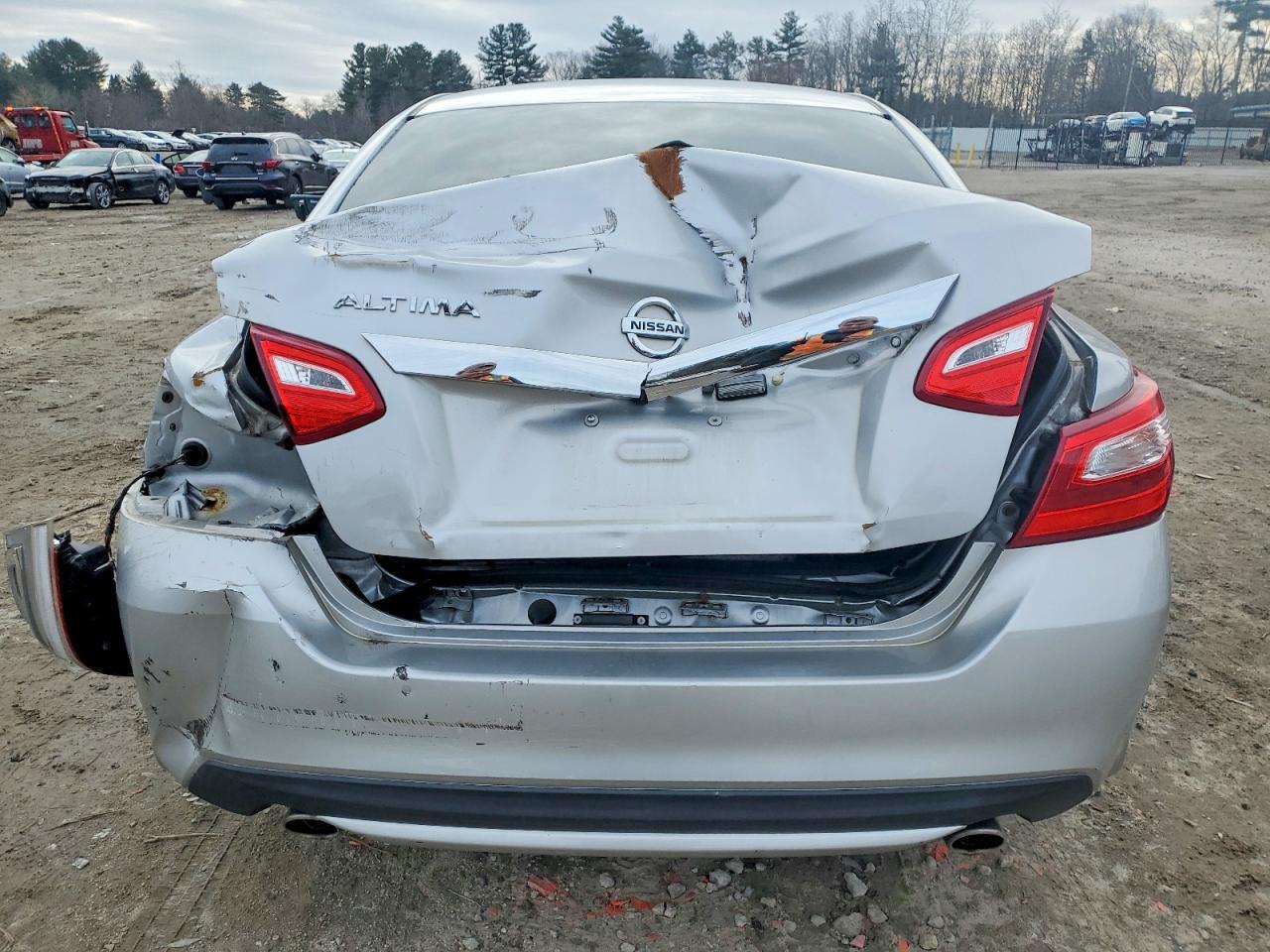 2017 NISSAN ALTIMA