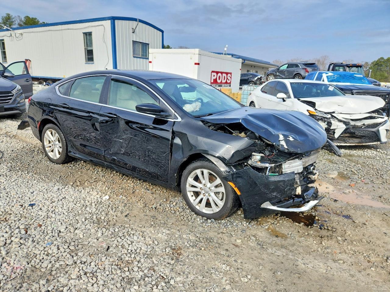 2016 CHRYSLER 200