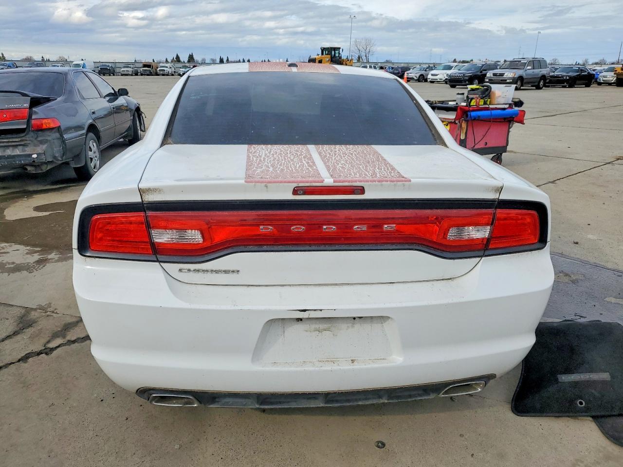 2013 DODGE CHARGER