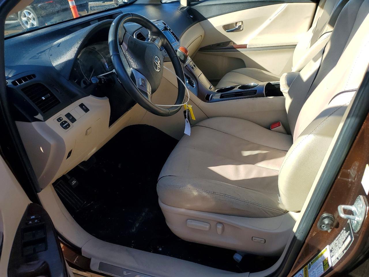 2010 TOYOTA VENZA