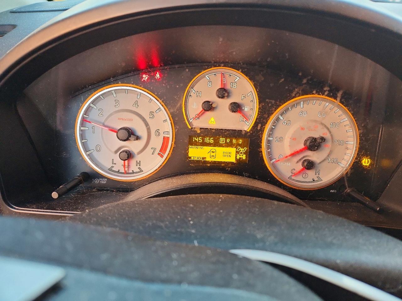 2012 NISSAN Titan