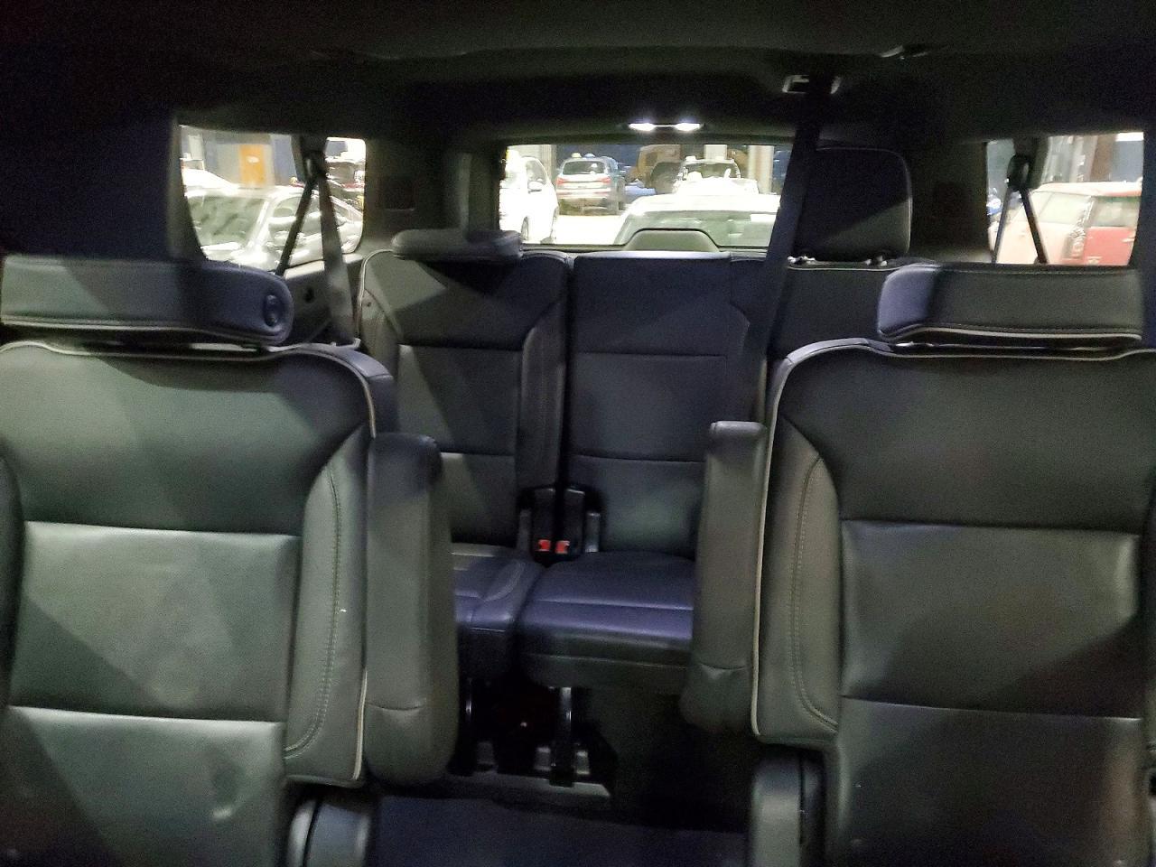 2023 CHEVROLET Suburban