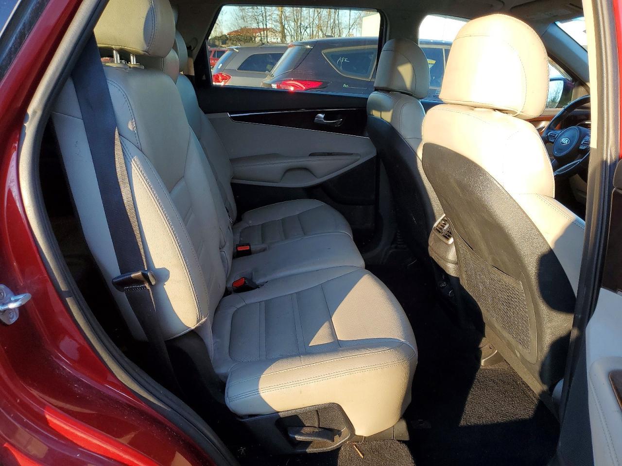 2017 KIA SORENTO