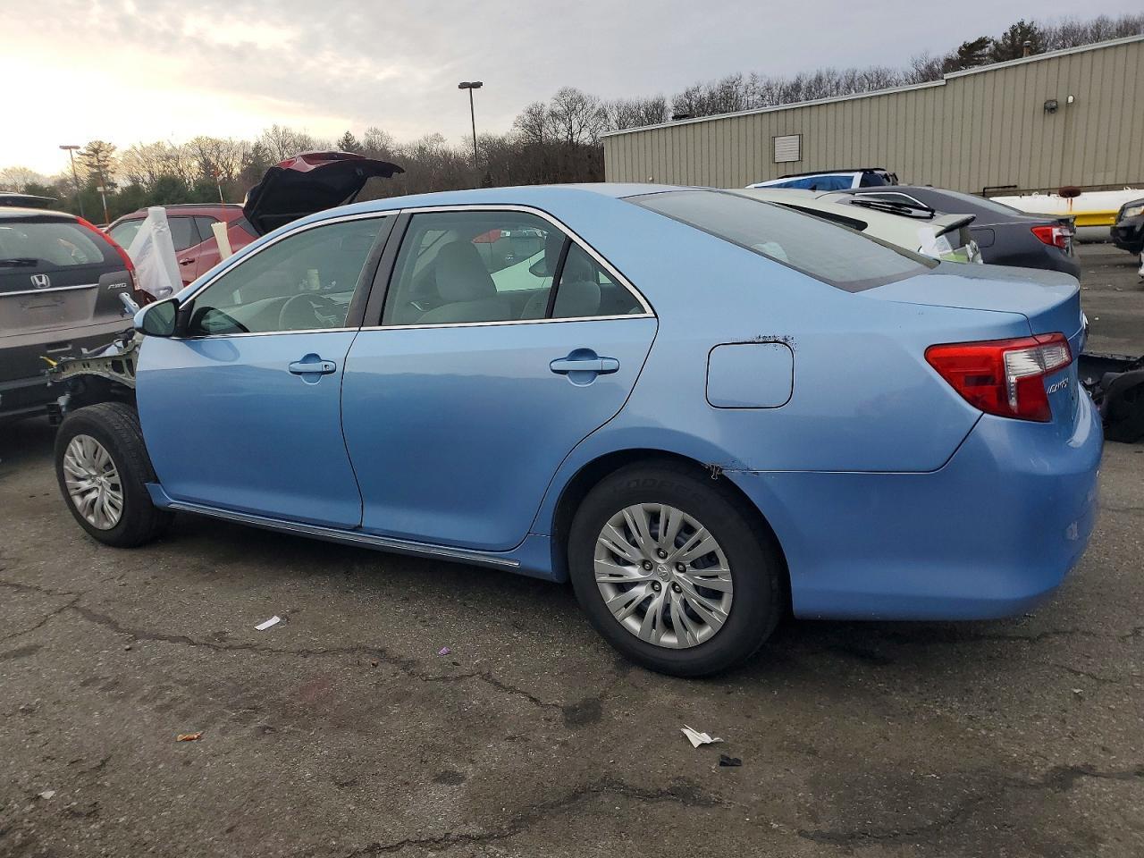 2012 TOYOTA CAMRY