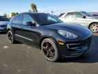 2016 PORSCHE Macan