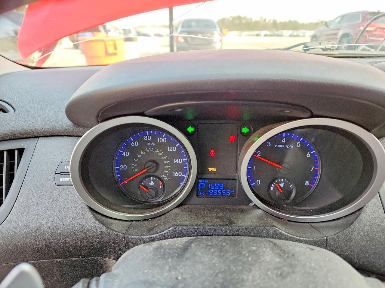 2010 HYUNDAI GENESIS