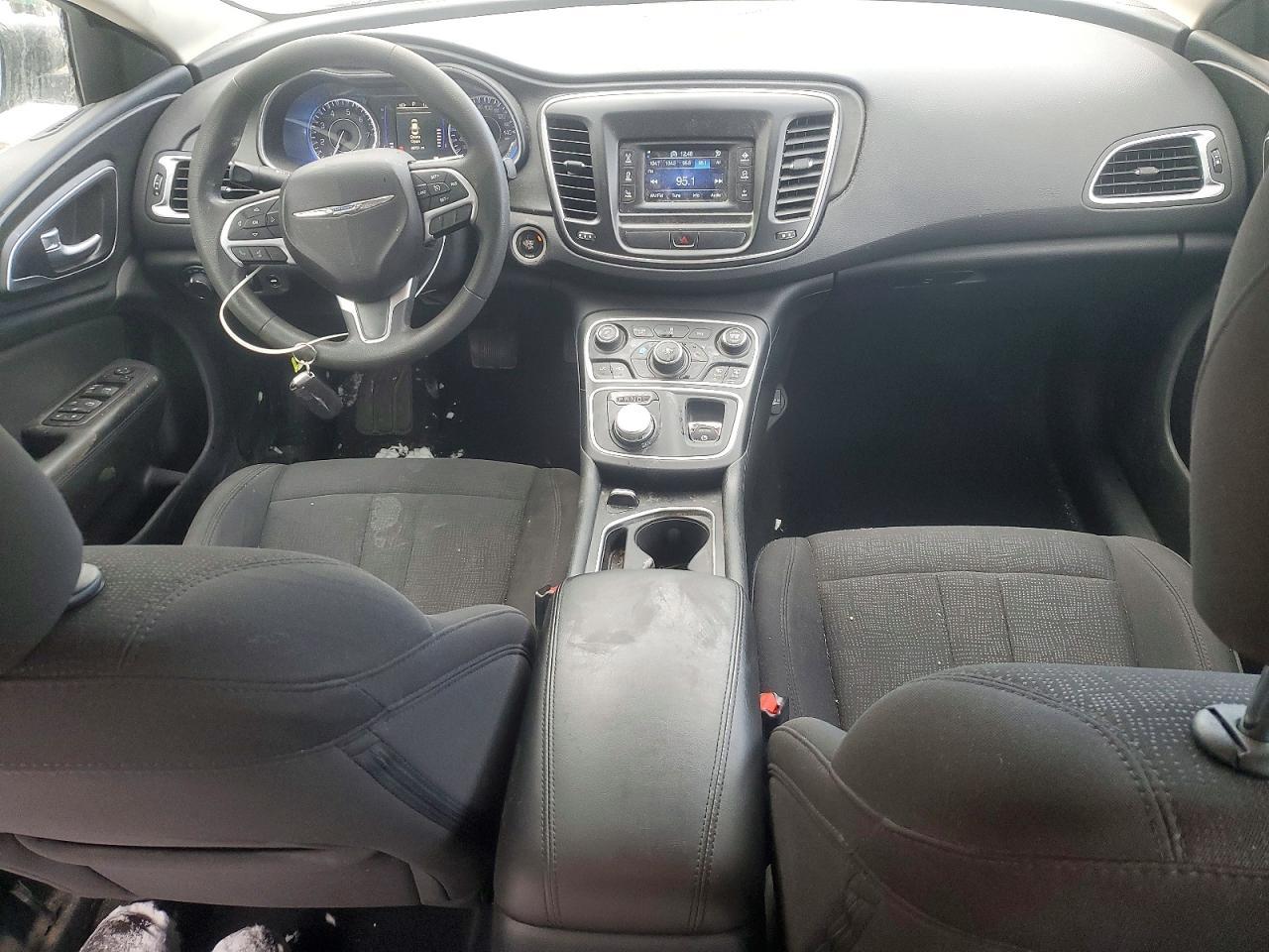 2016 CHRYSLER 200
