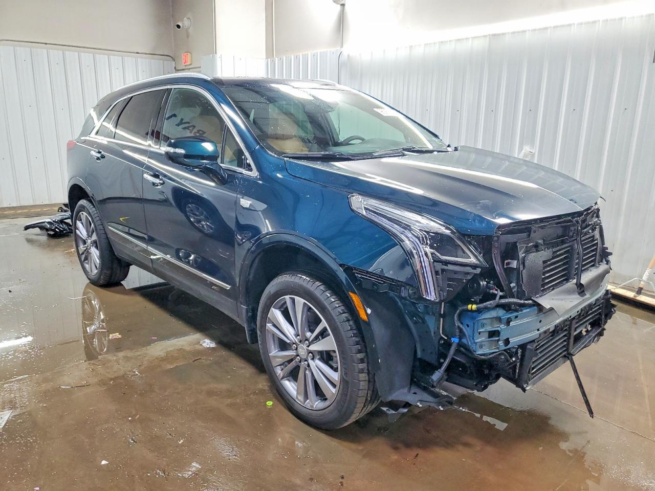 2025 CADILLAC XT5