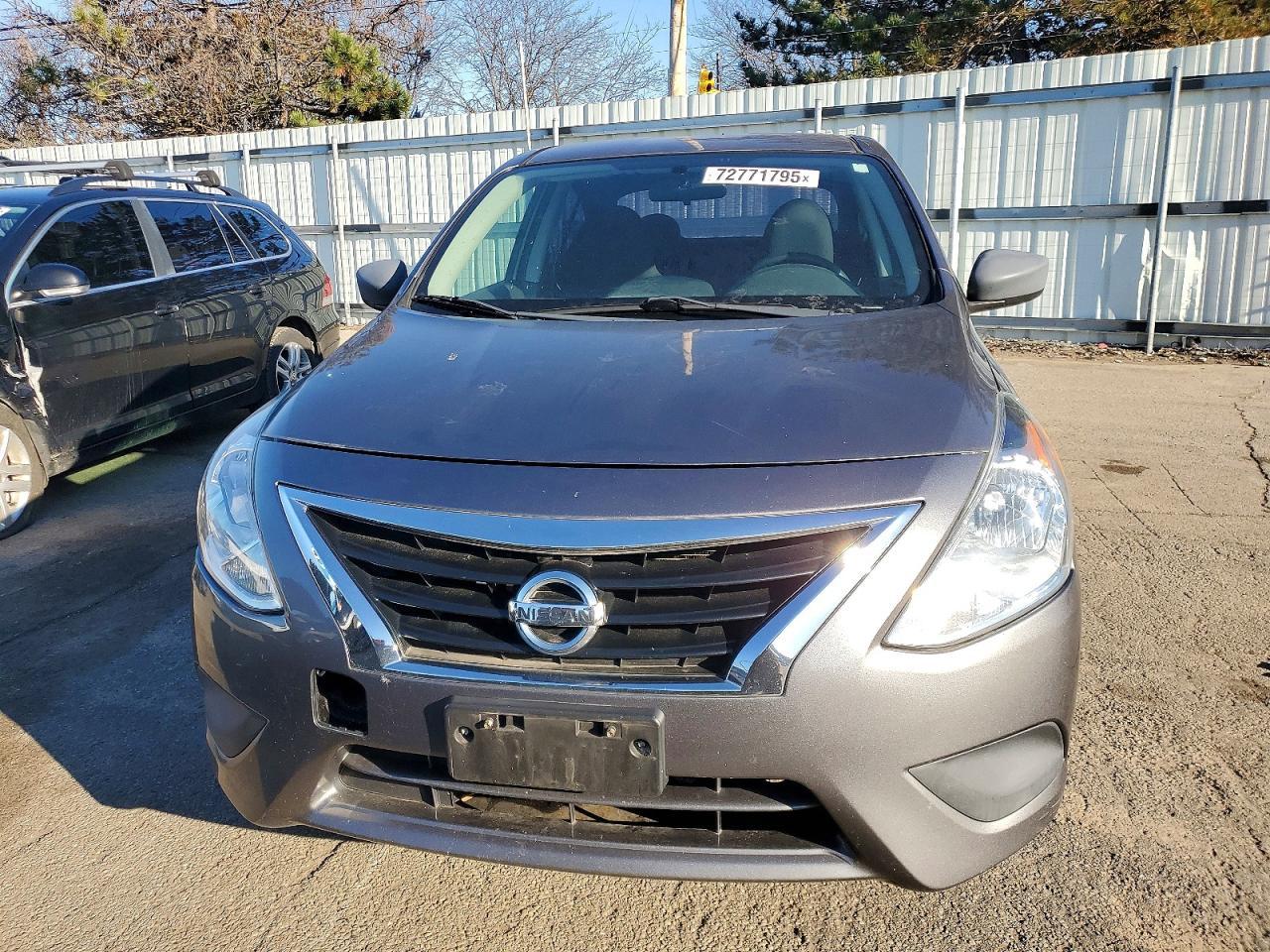 2016 NISSAN VERSA