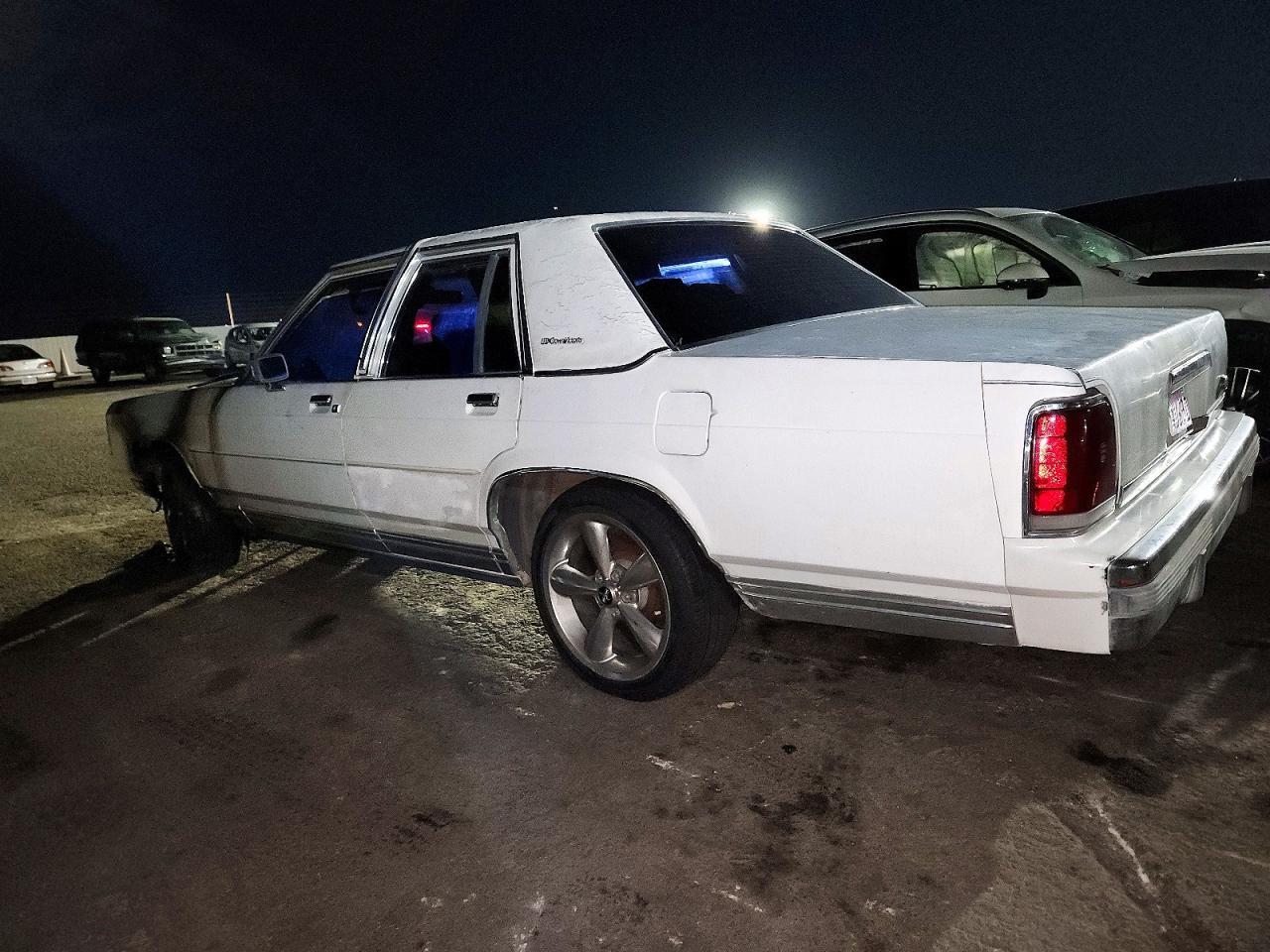 1989 FORD Crown Vict