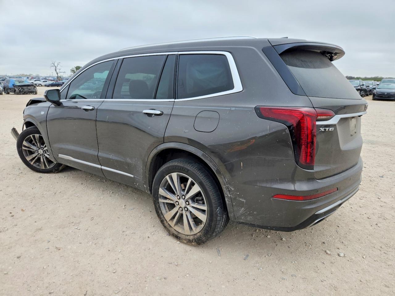 2020 CADILLAC XT6