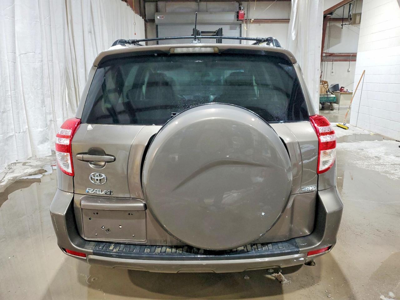 2011 TOYOTA RAV4