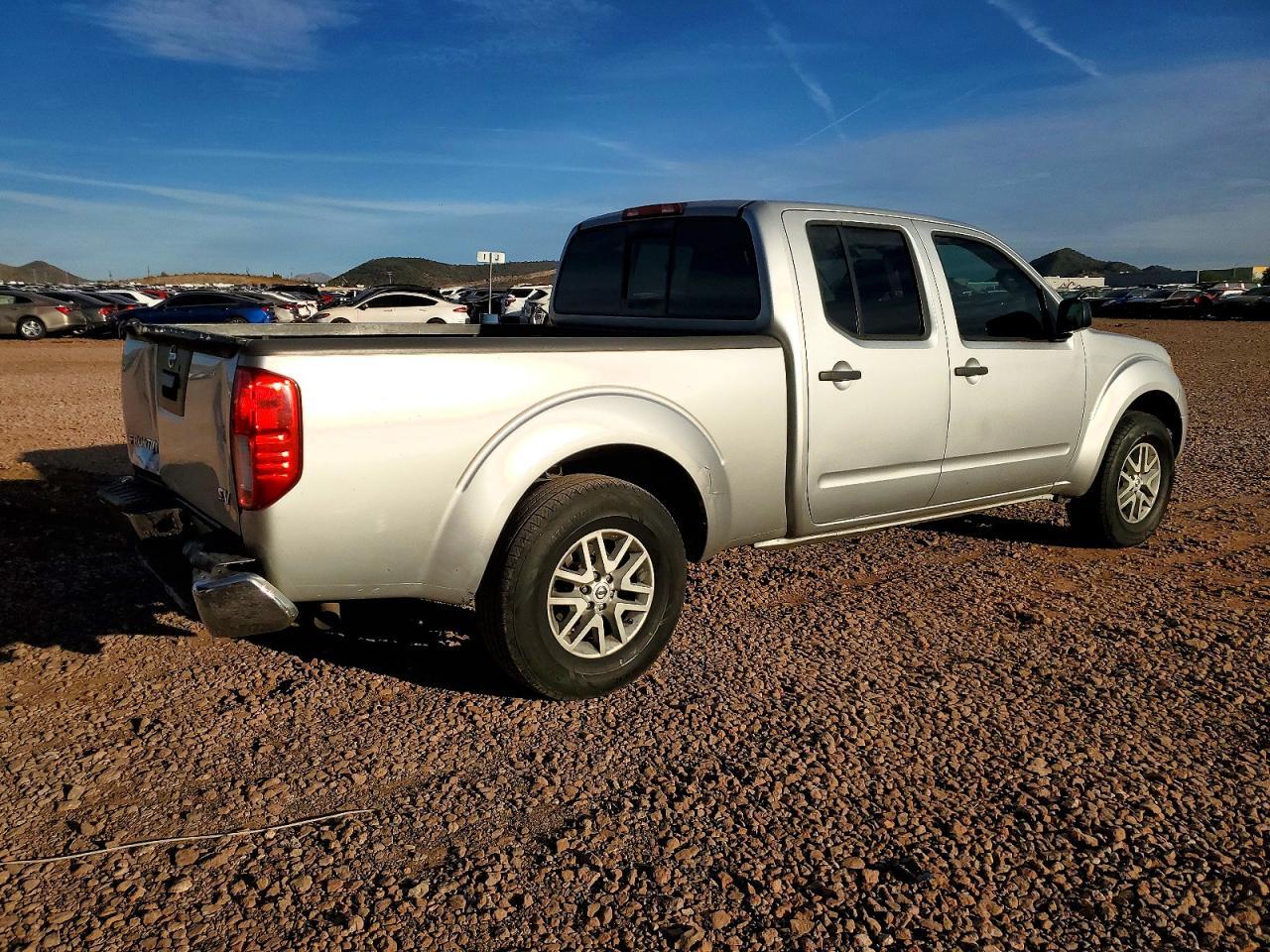 2016 NISSAN Frontier
