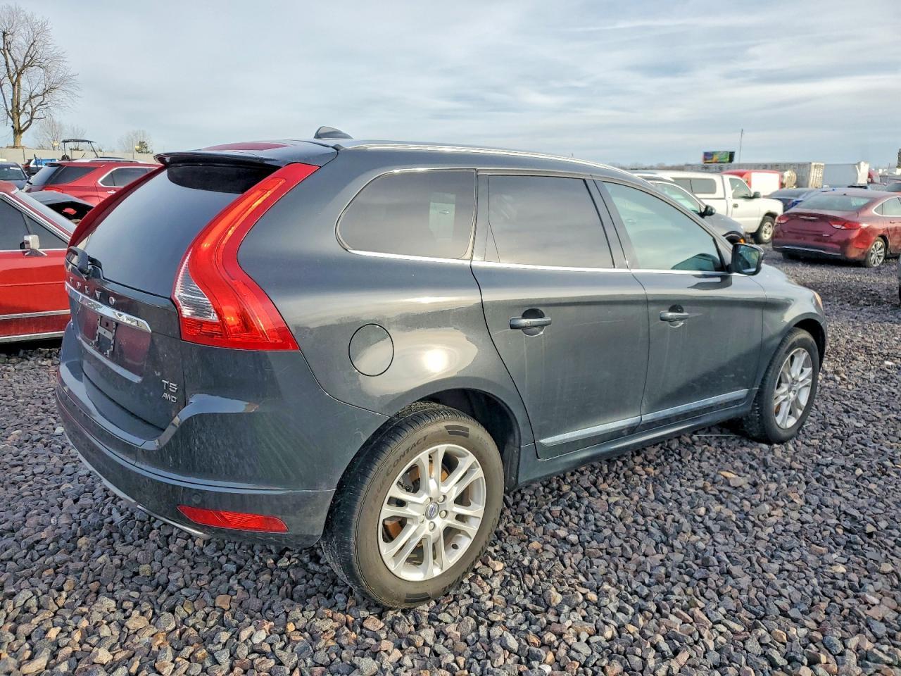 2016 VOLVO XC60