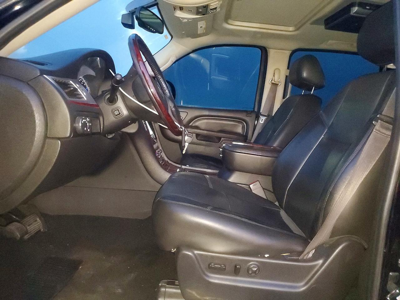 2013 CADILLAC Escalade ESV