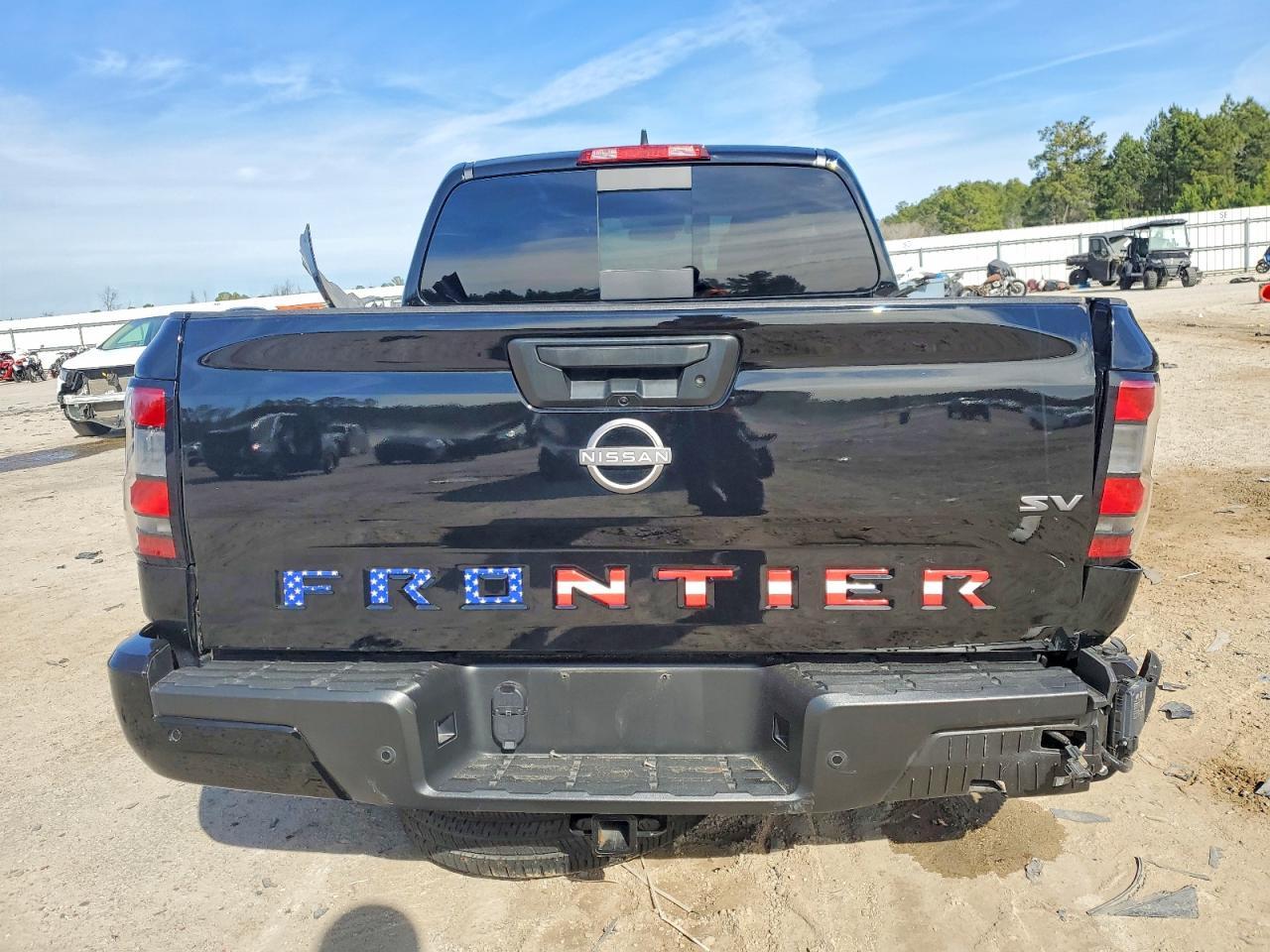 2024 NISSAN Frontier
