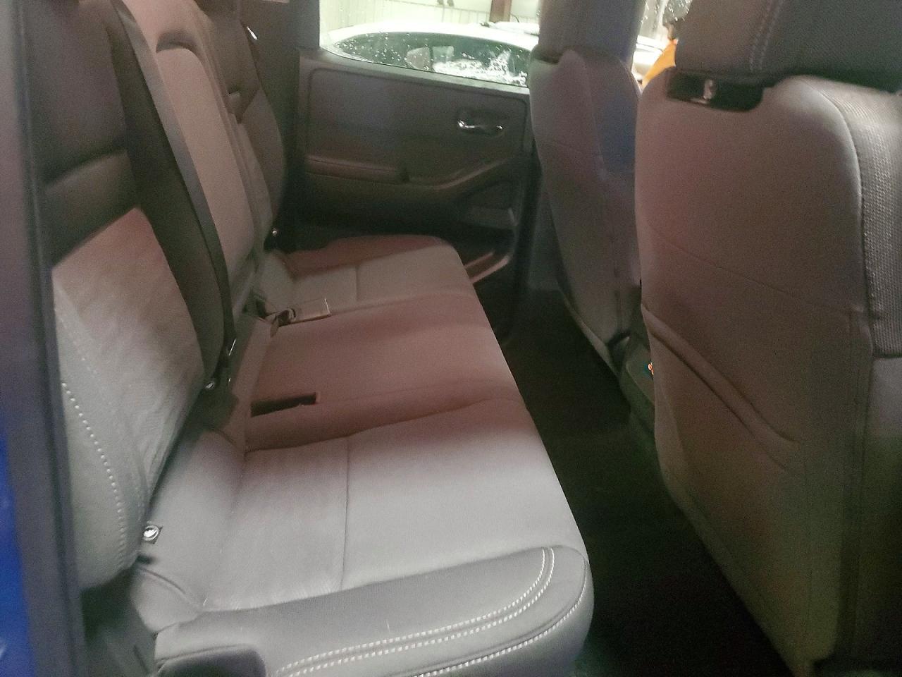 2024 NISSAN Frontier