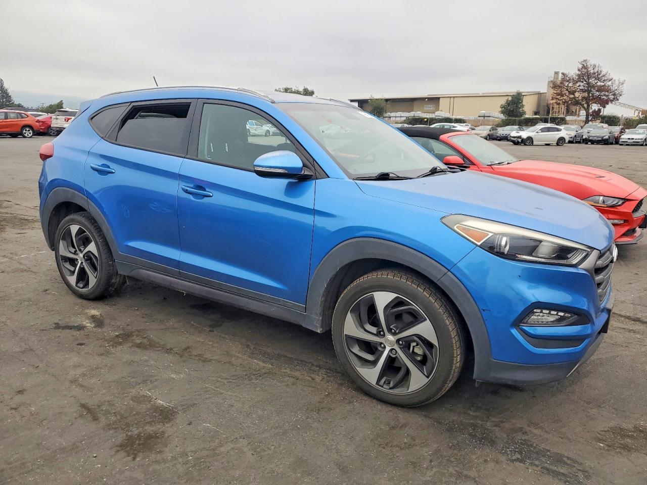 2016 HYUNDAI TUCSON