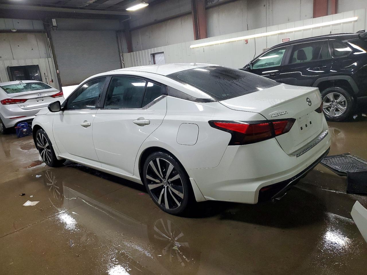 2022 NISSAN ALTIMA