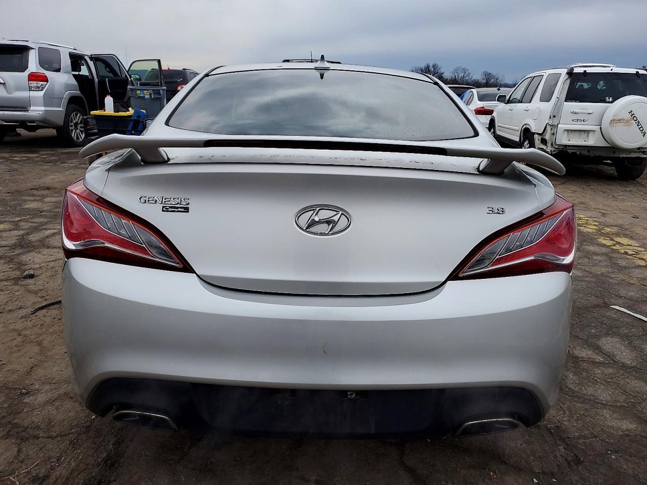 2013 HYUNDAI GENESIS