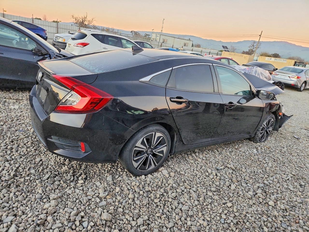 2017 HONDA CIVIC