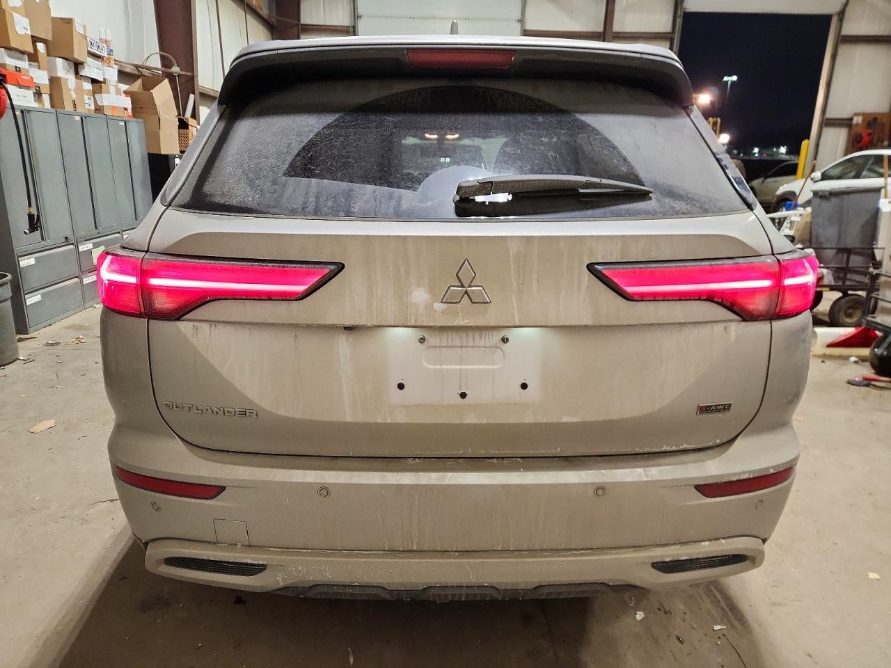 2022 MITSUBISHI outlander