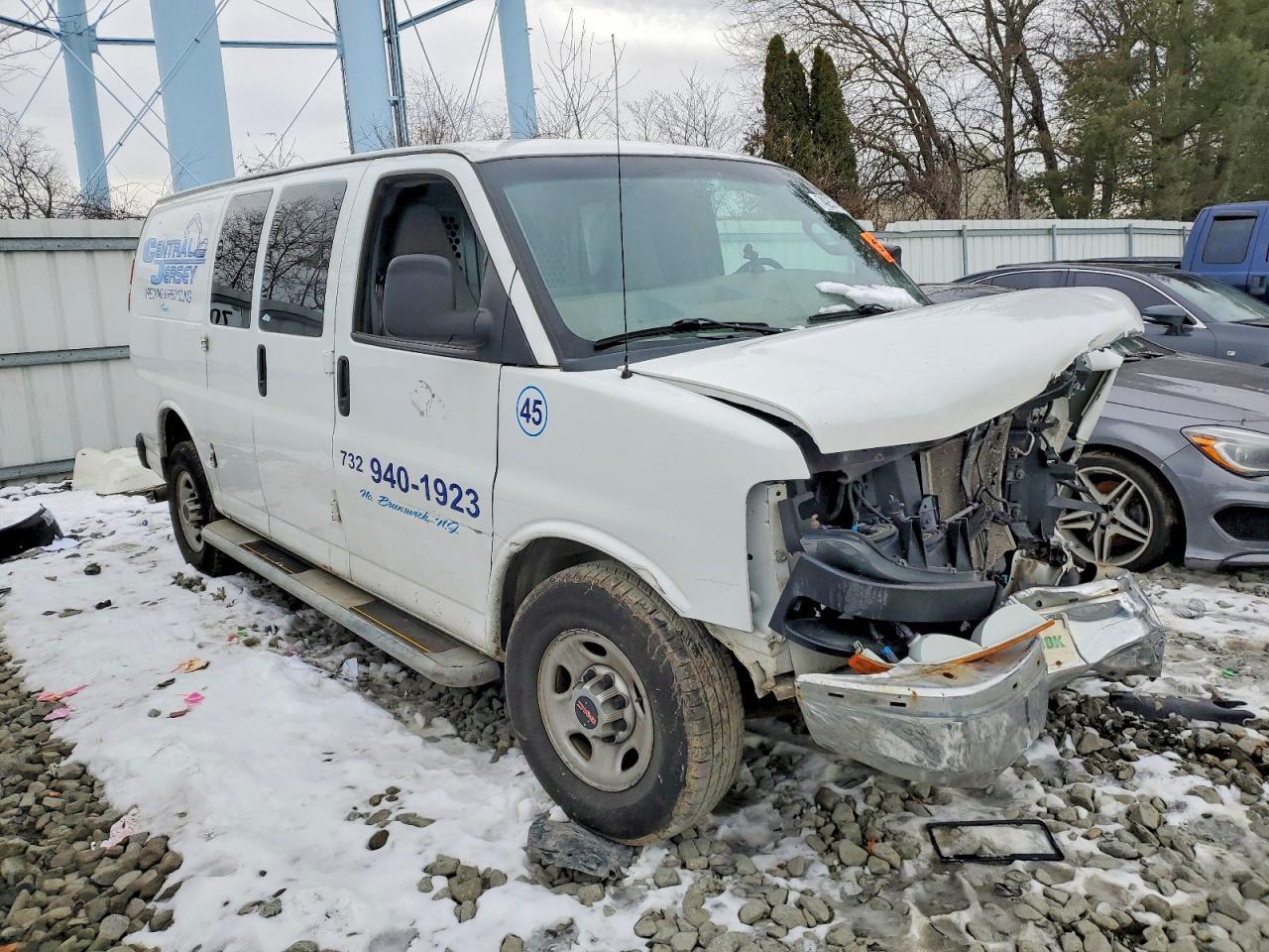 2017 GMC Savana