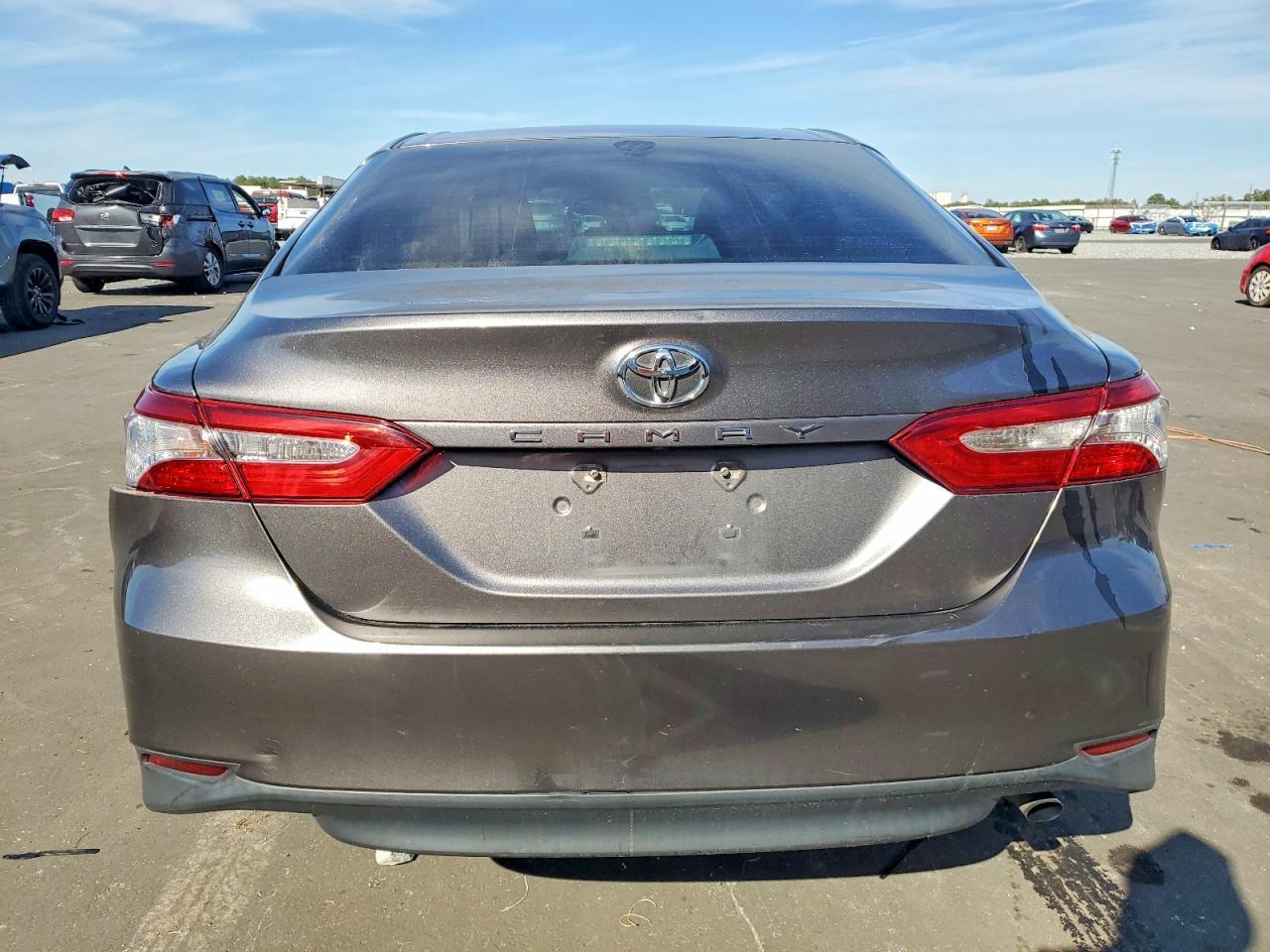2018 TOYOTA CAMRY
