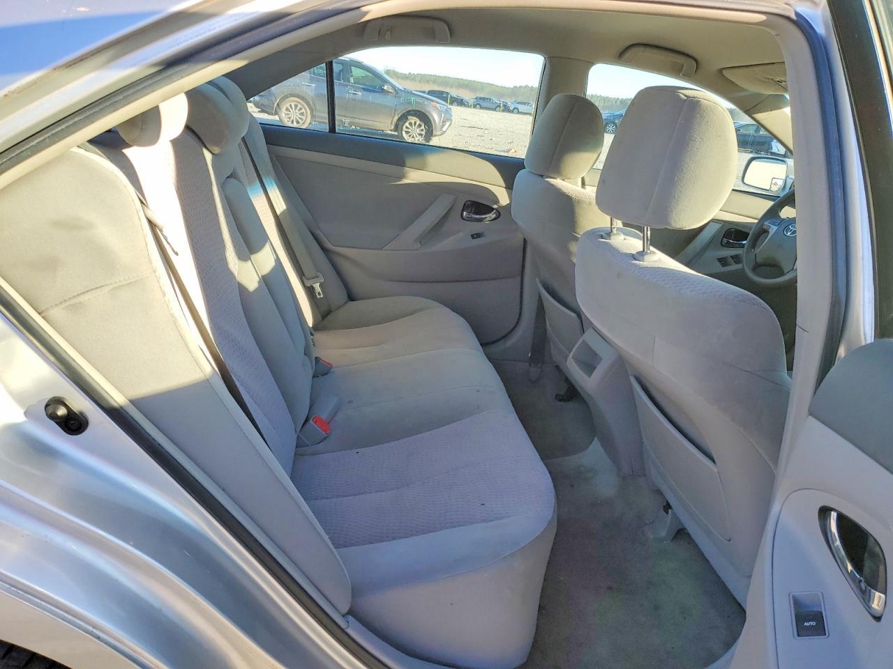 2010 TOYOTA CAMRY