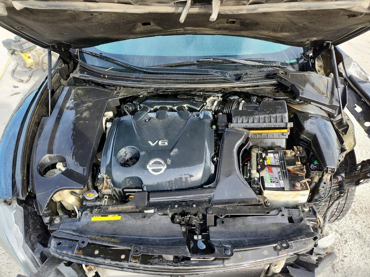 2012 NISSAN Maxima